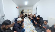 Karaman Valisi Mehmet Fatih Çiçekli ve Eşi, Siyahser Mahallesi Sakinleriyle İftar Yaptı