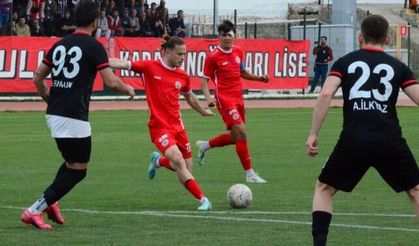 Karaman FK - Gümüşhane Futbol müsabakası fotoğraf kareleri