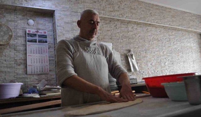 Ramazan ayında pide geleneğinden vazgeçilmedi