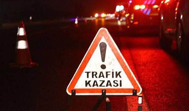 Otomobil Yan Yattı, 2 Kişi Yaralandı