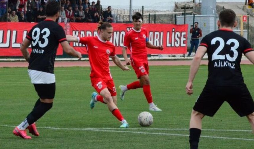 Karaman FK - Gümüşhane Futbol müsabakası fotoğraf kareleri