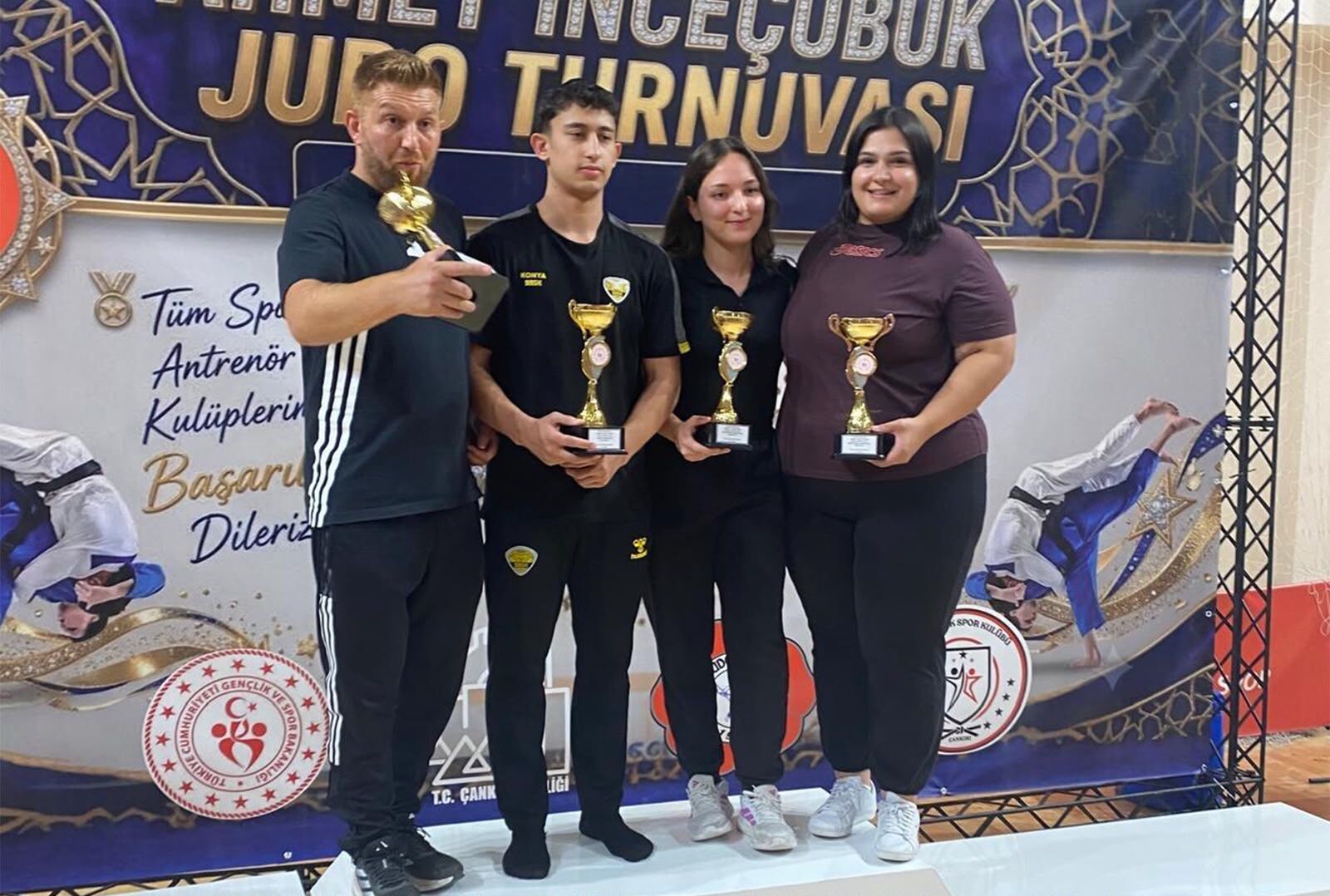 Karamanli Judoculardan Cankirida Madalya Ve Takim Ucunculugu Basarisi 2
