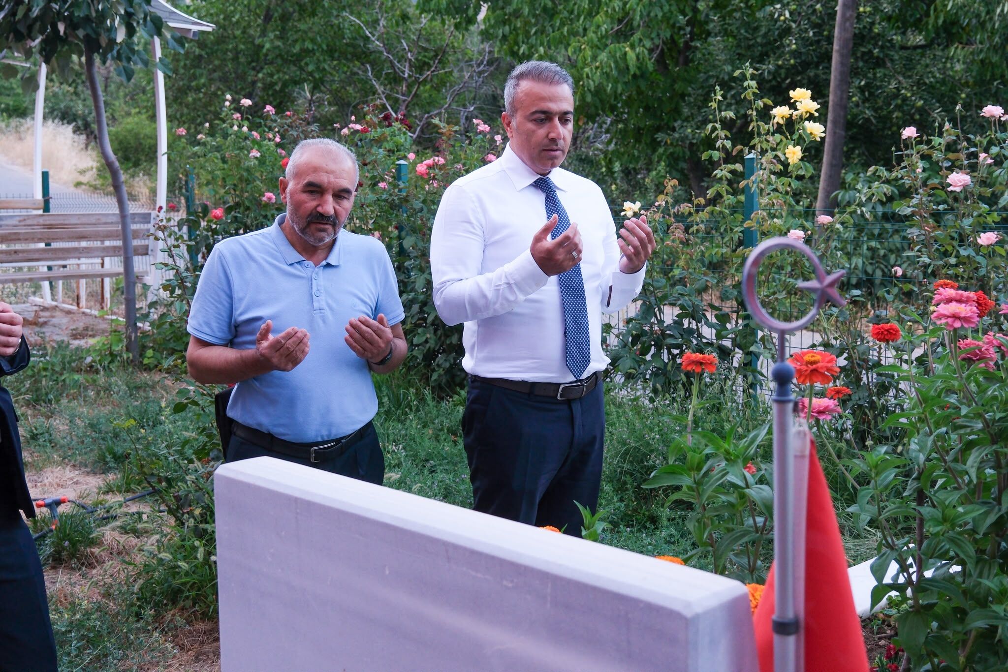 Vali Cicek Sariveliler Ve Basyaylada Temaslarda Bulundu 14